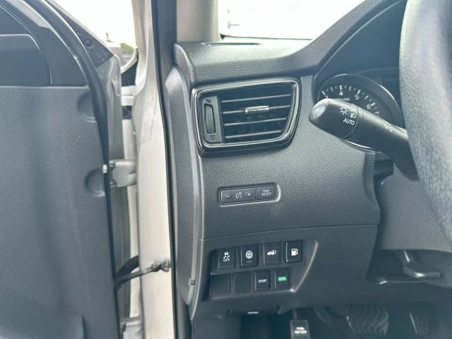 Used 2019 Silver Nissan SV image 19