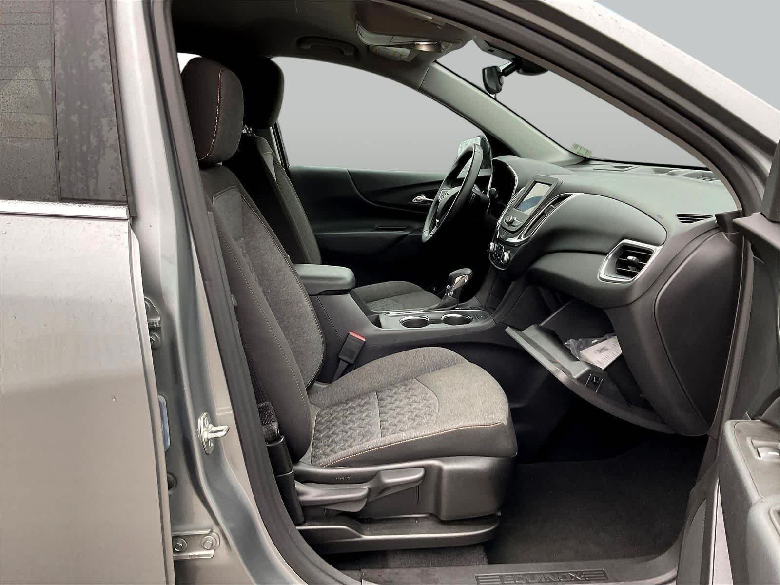 2024 Chevrolet Equinox LT - Photo 30
