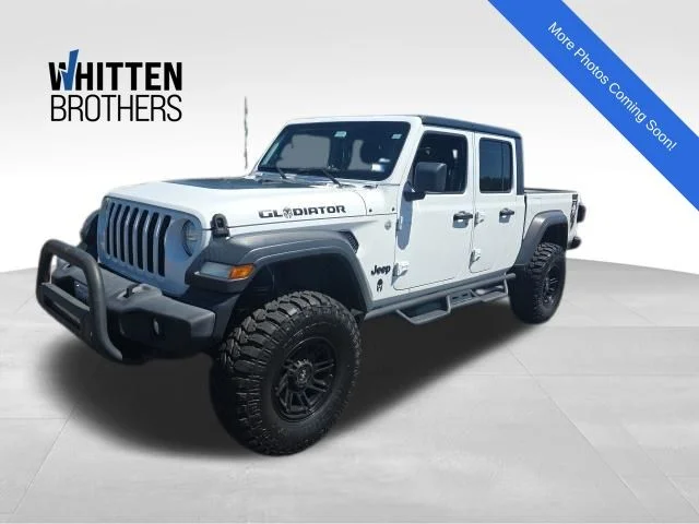 2020 Jeep Gladiator Sport S's photo