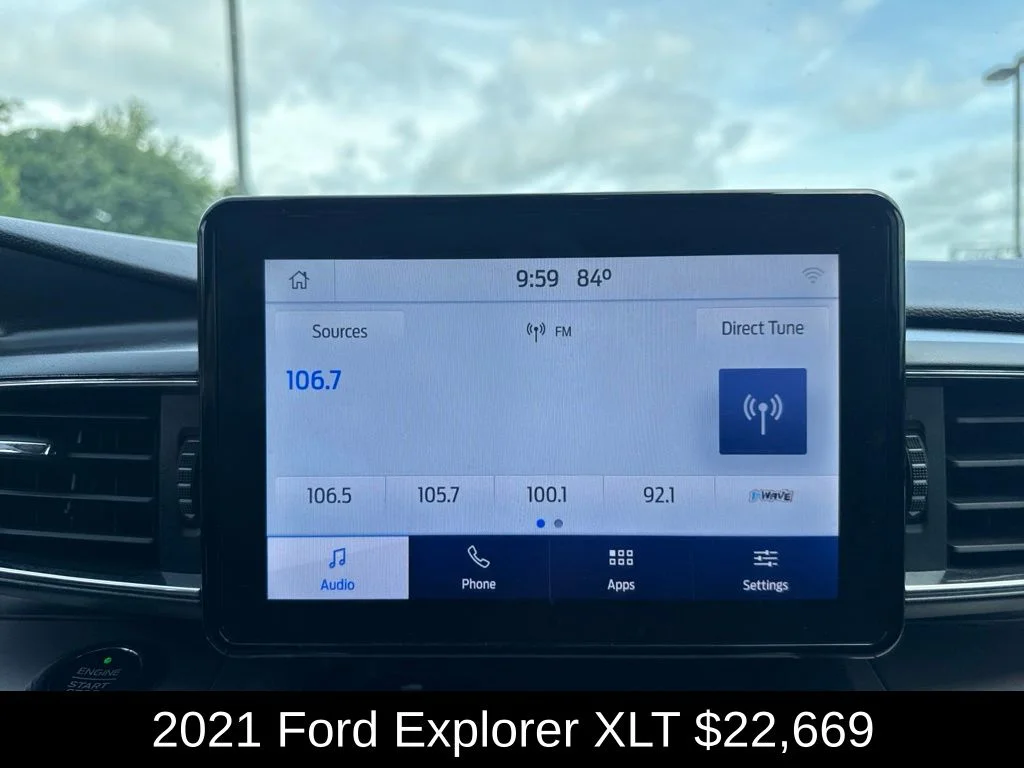 Used 2021 Black Ford XLT image 29