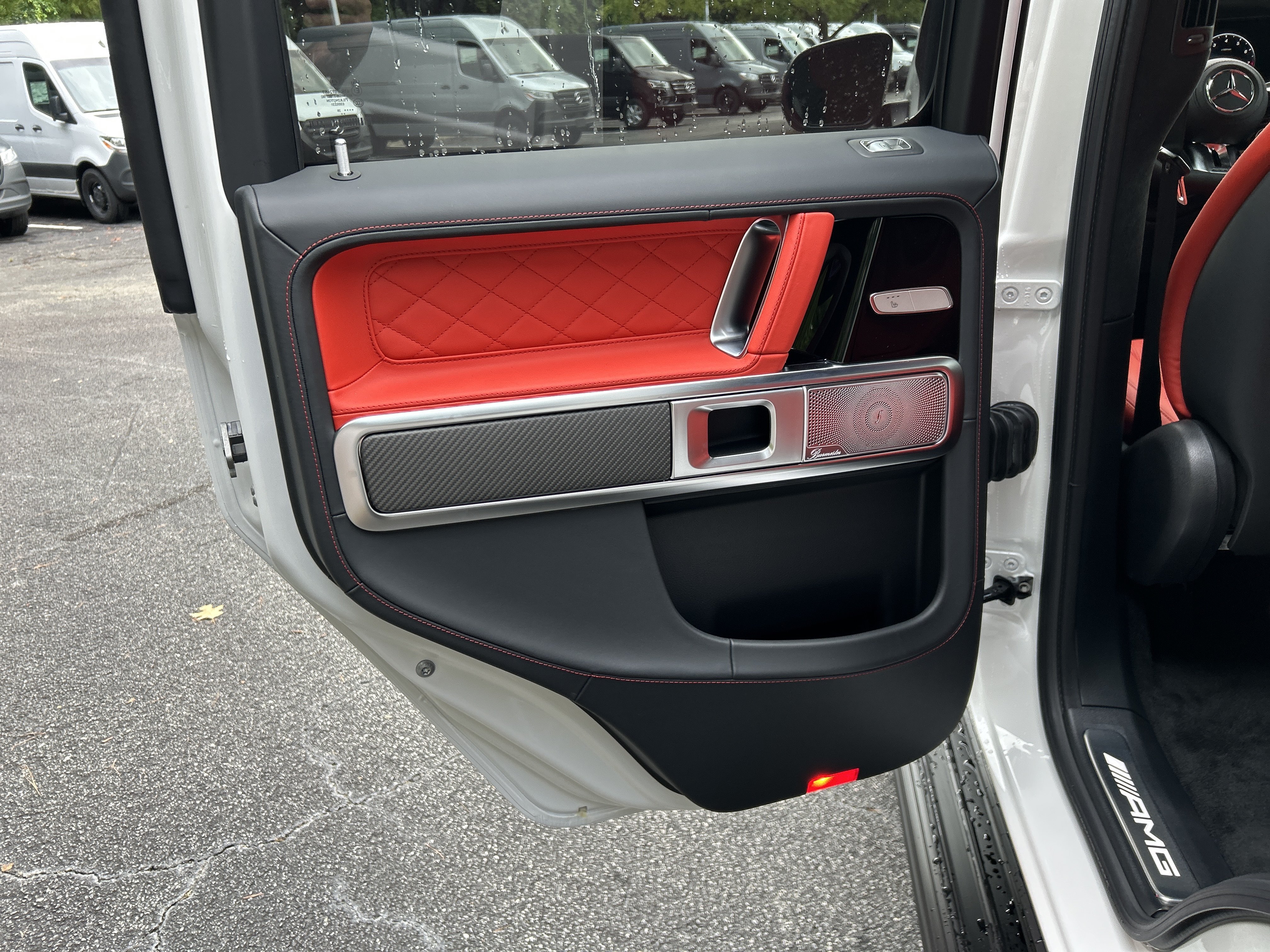 New 2027 MANUFAKTUR Moonlight White Metallic Mercedes-Benz AMG® G 63 SUV image 34