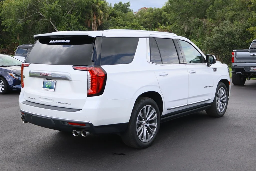 Used 2021 White GMC Denali image 9