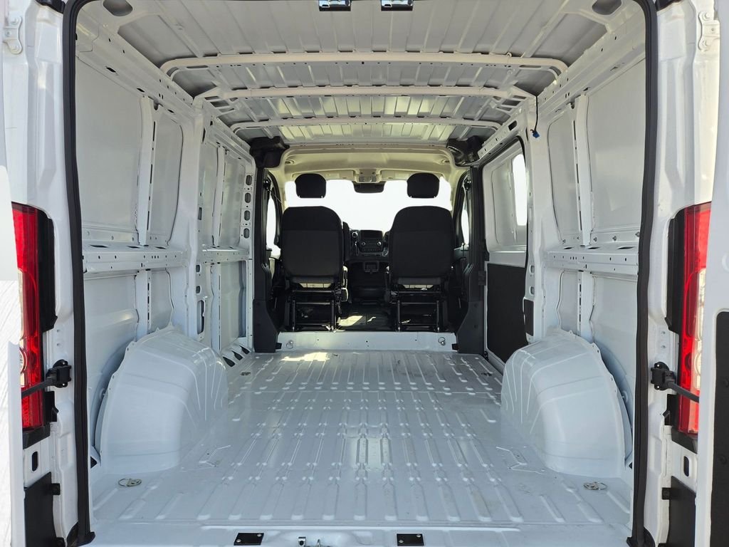 New 2026 Bright White Clear-Coat Exterior Paint RAM Tradesman image 6
