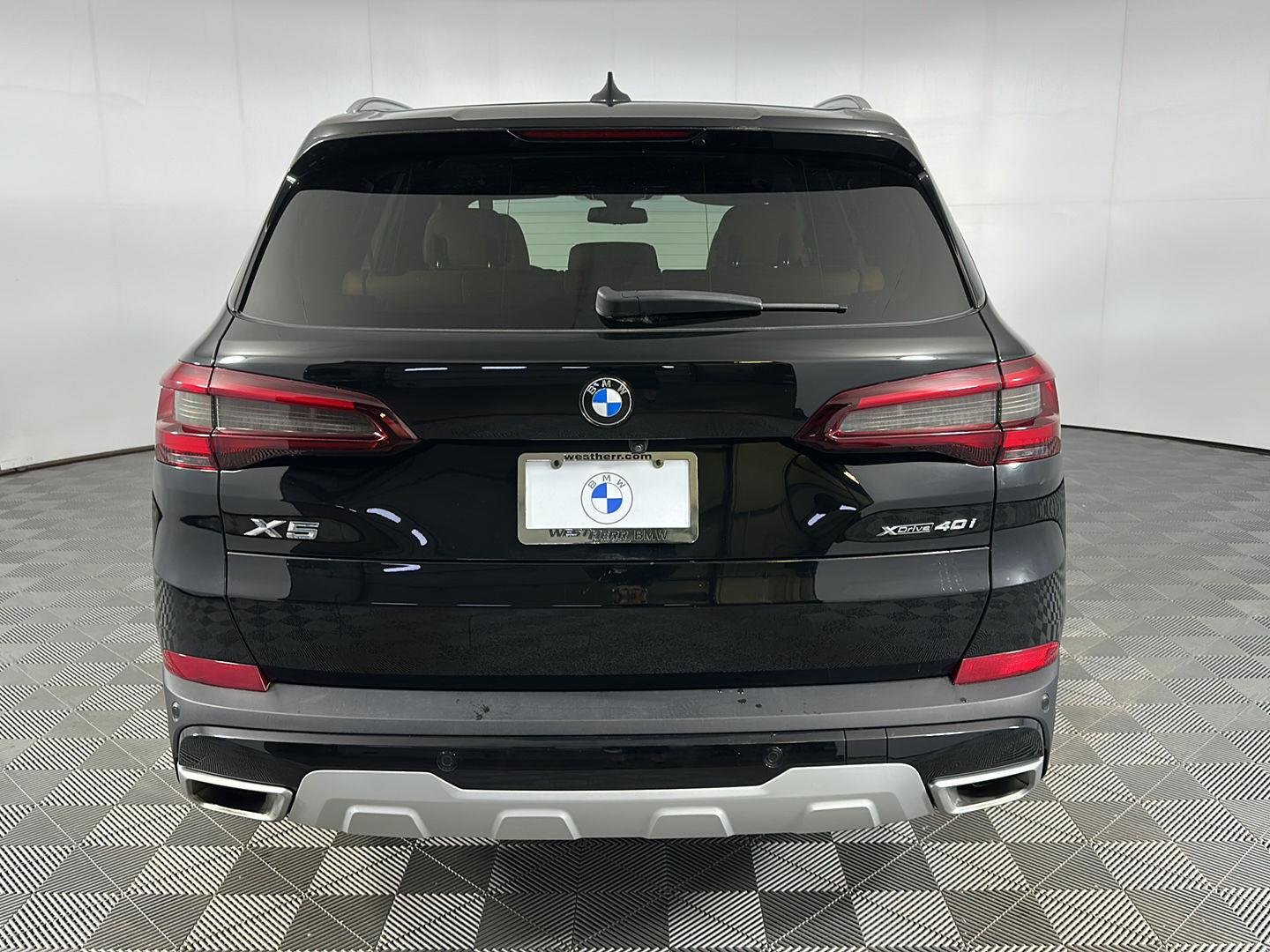 Used 2023 Jet Black BMW xDrive40i image 26