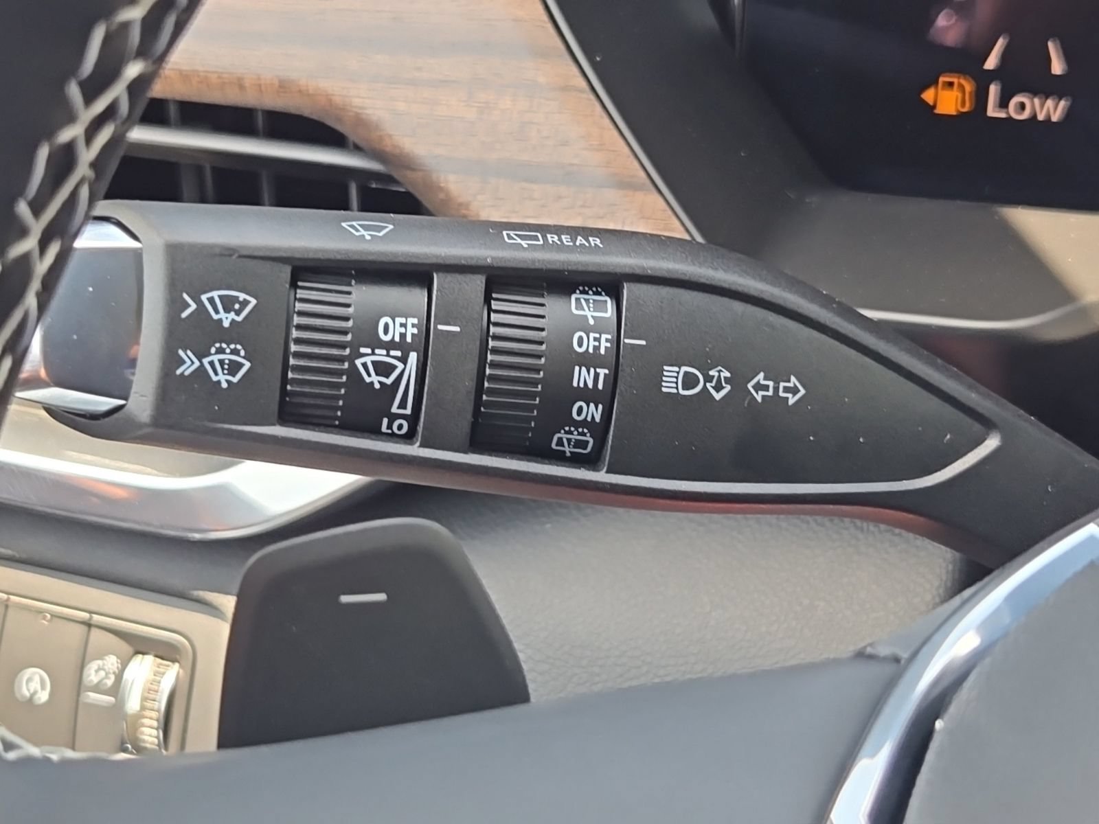 2026 GMC Acadia Denali Ultimate - Photo 36