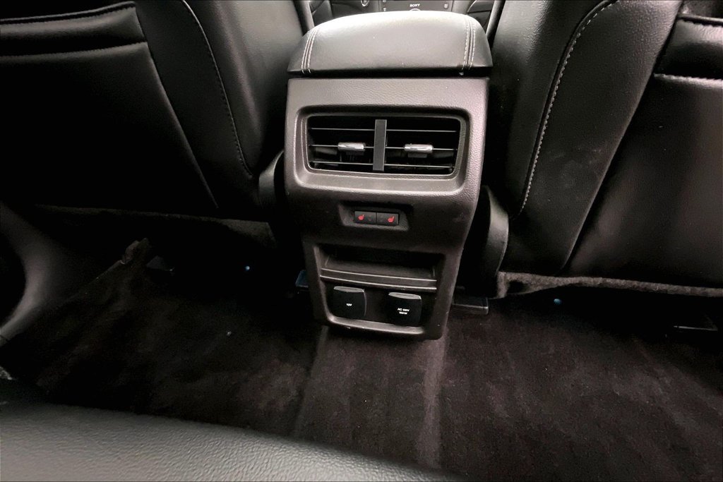 Used 2016 Gray Ford Titanium image 28