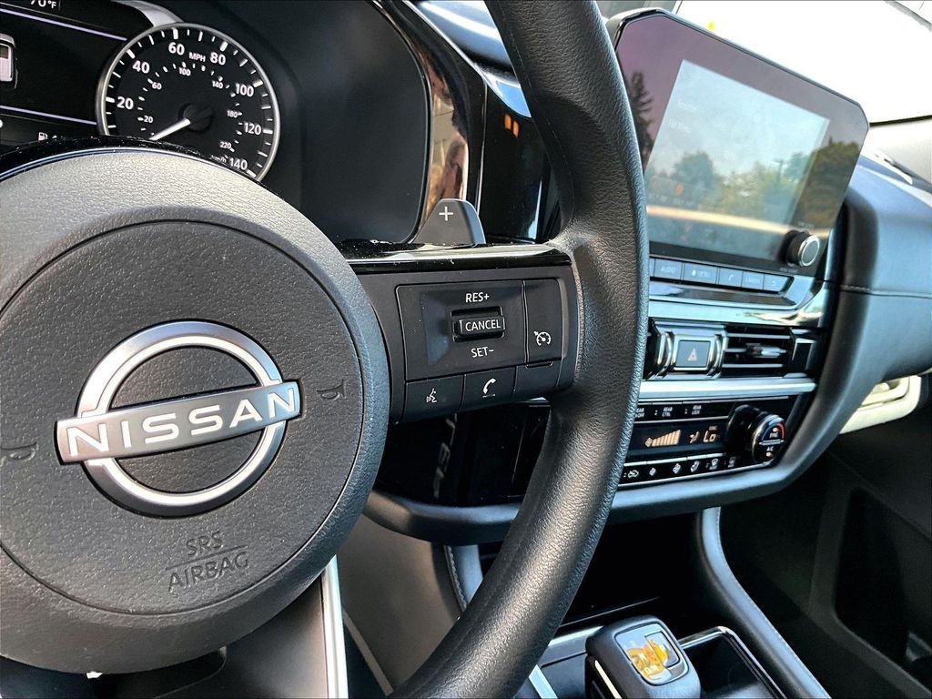 Used 2022 Blue Nissan S image 19