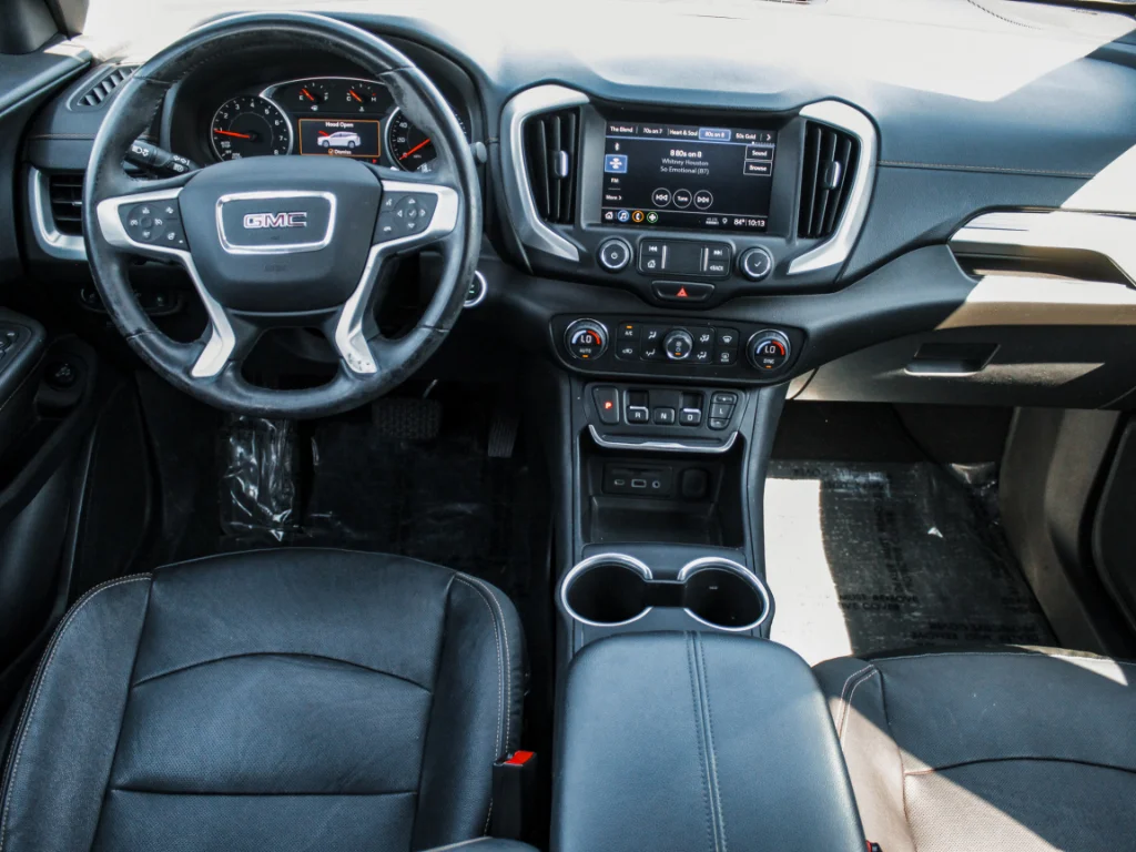 Used 2020 Satin Steel Metallic GMC SLT image 25