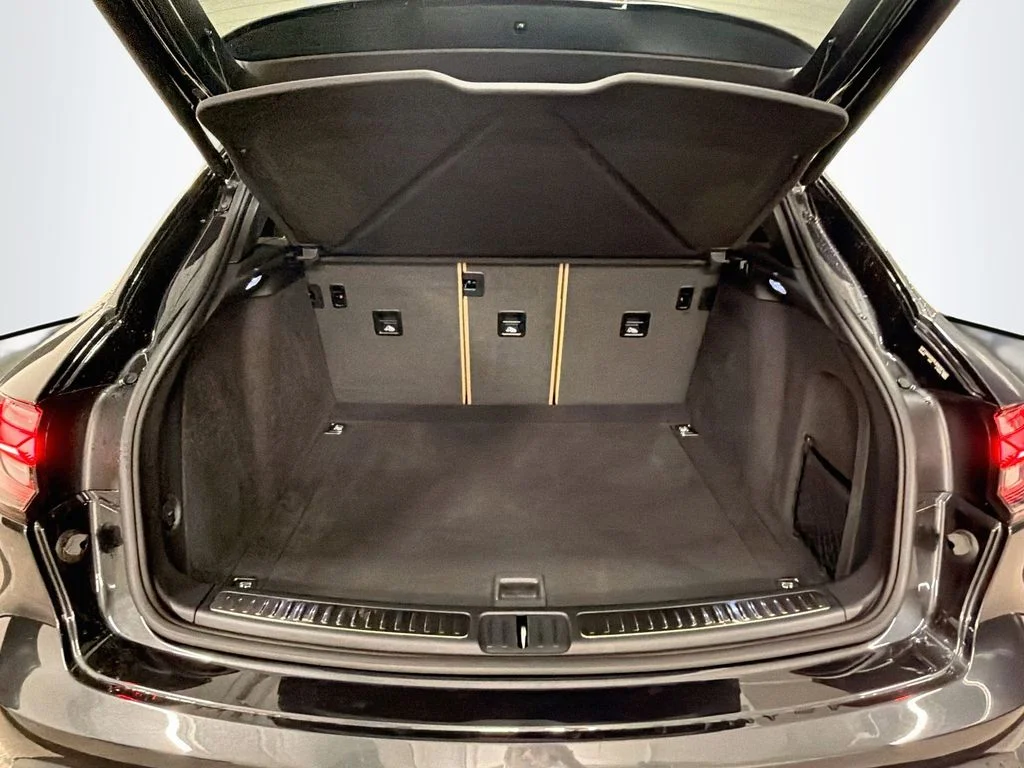 Used 2026  Porsche  image 27