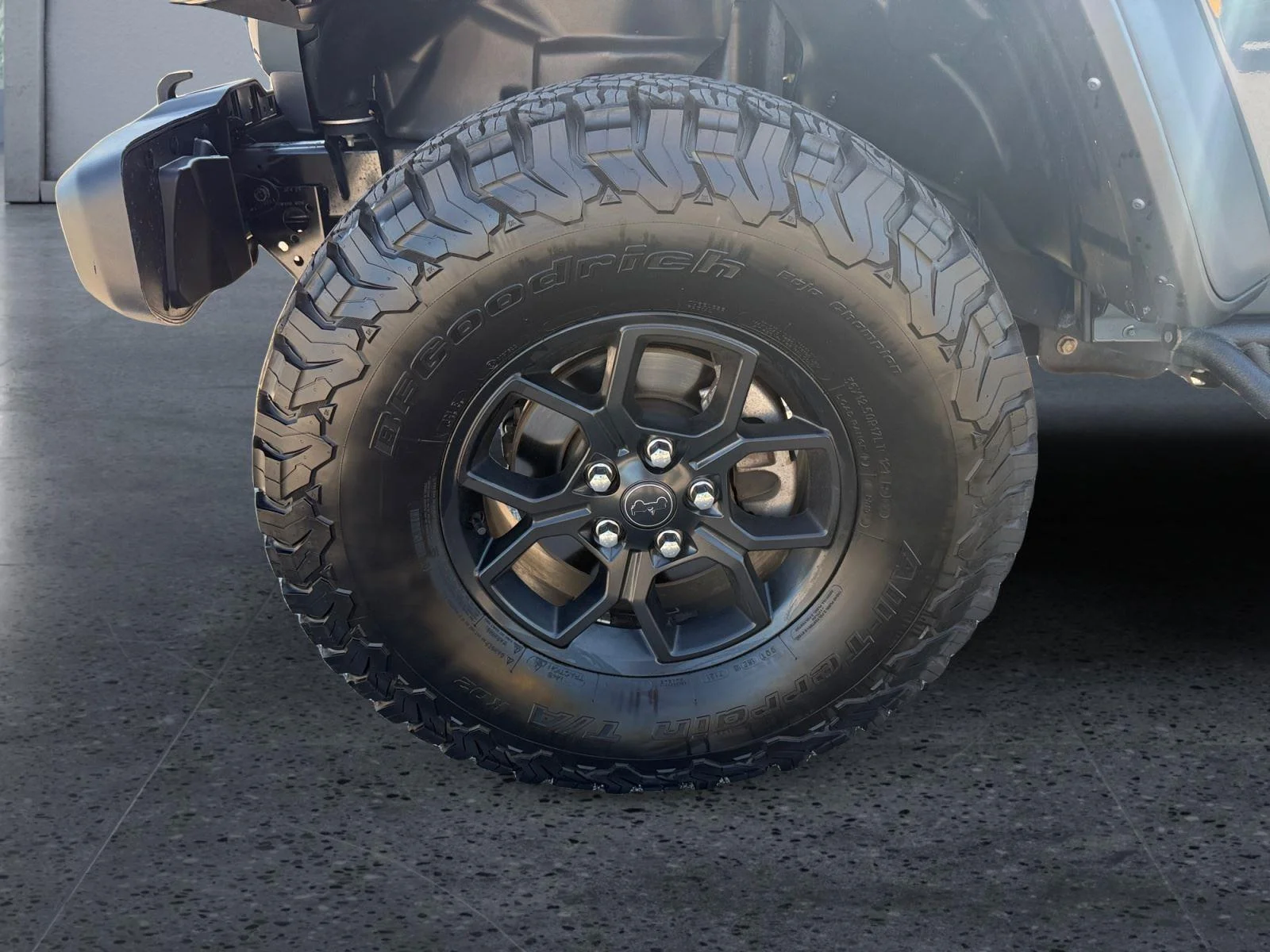 Used 2024 Gray Jeep 4-Door Willys 4x4 image 21