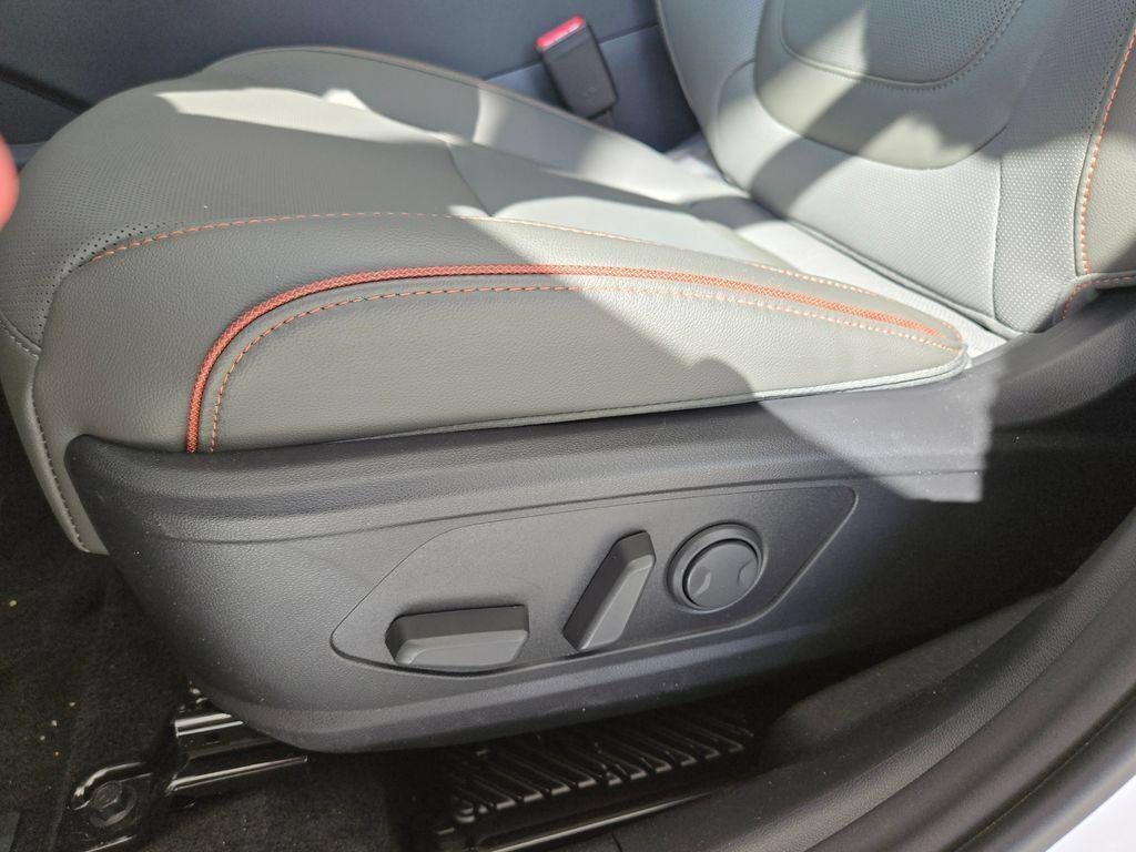 2025 Hyundai Santa Cruz Limited - Photo 21