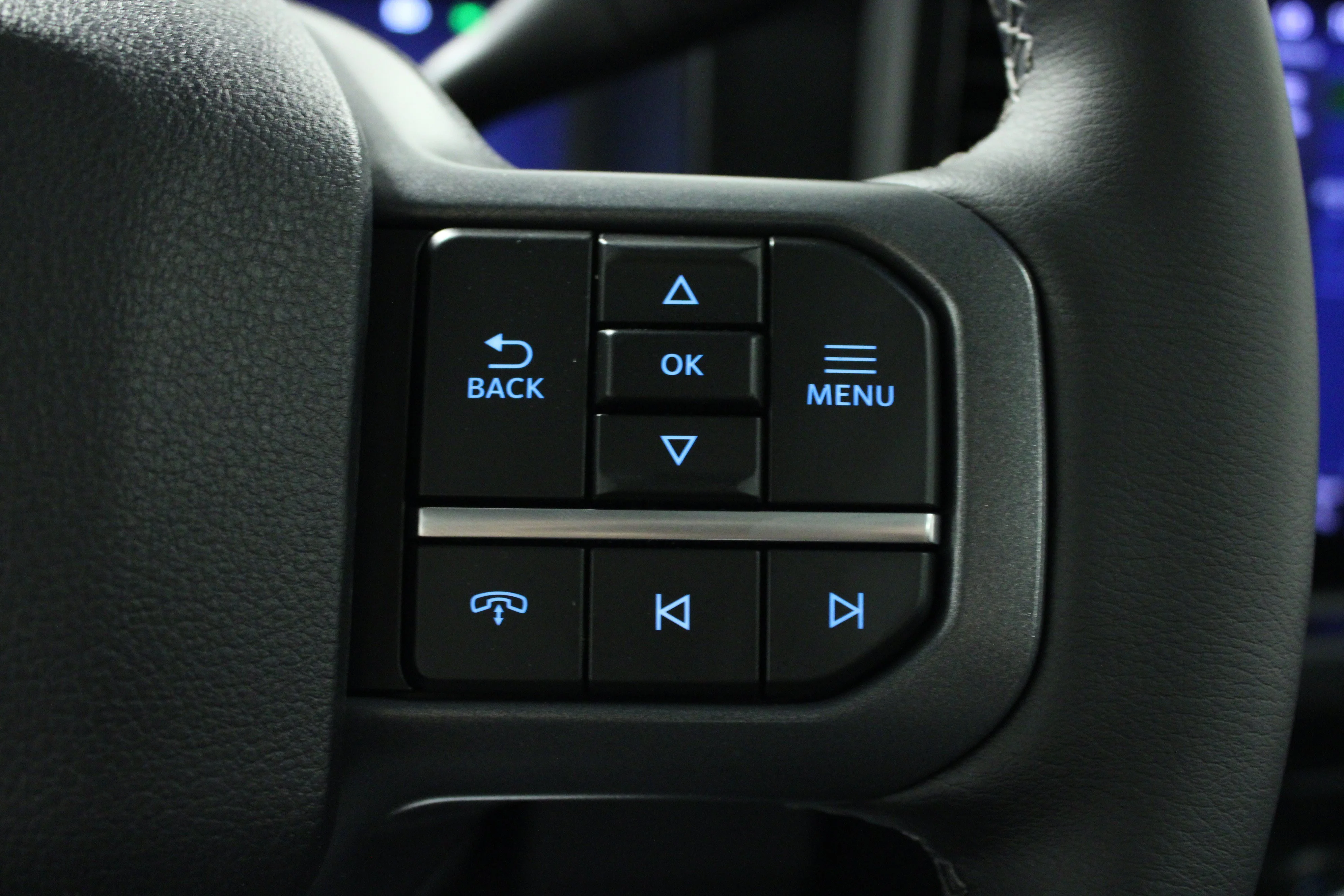 New 2026 Star White Metallic Tri-Coat Ford F-250® Lariat® image 21