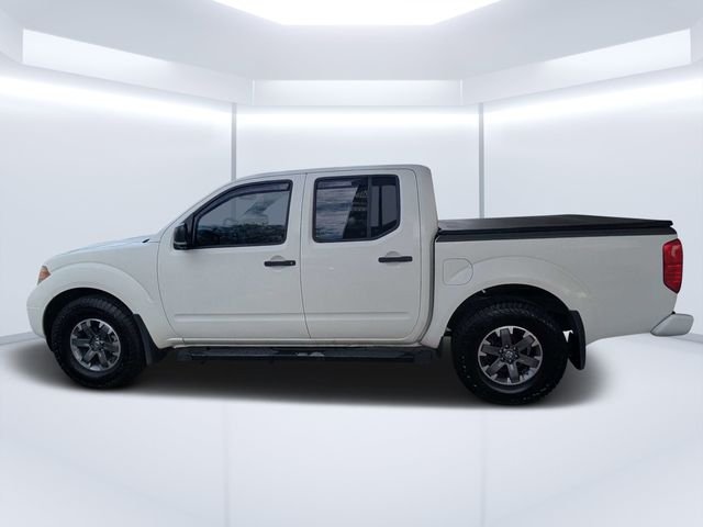 Used 2017 White Nissan Desert Runner image 6