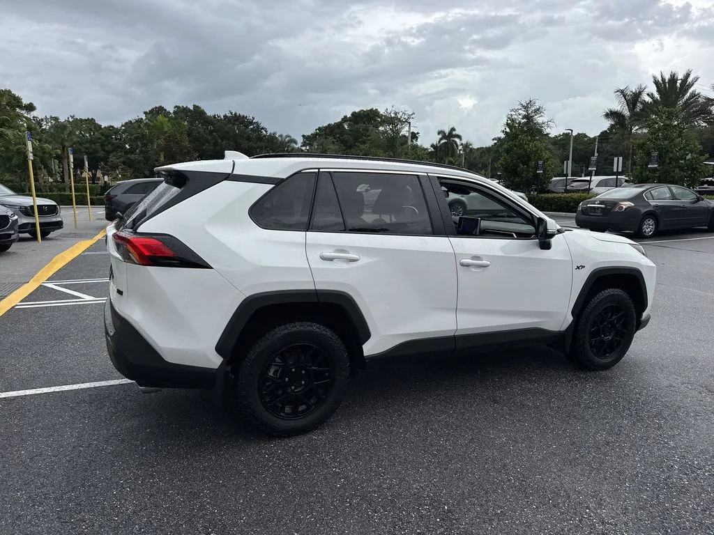 2024 Toyota RAV4 4