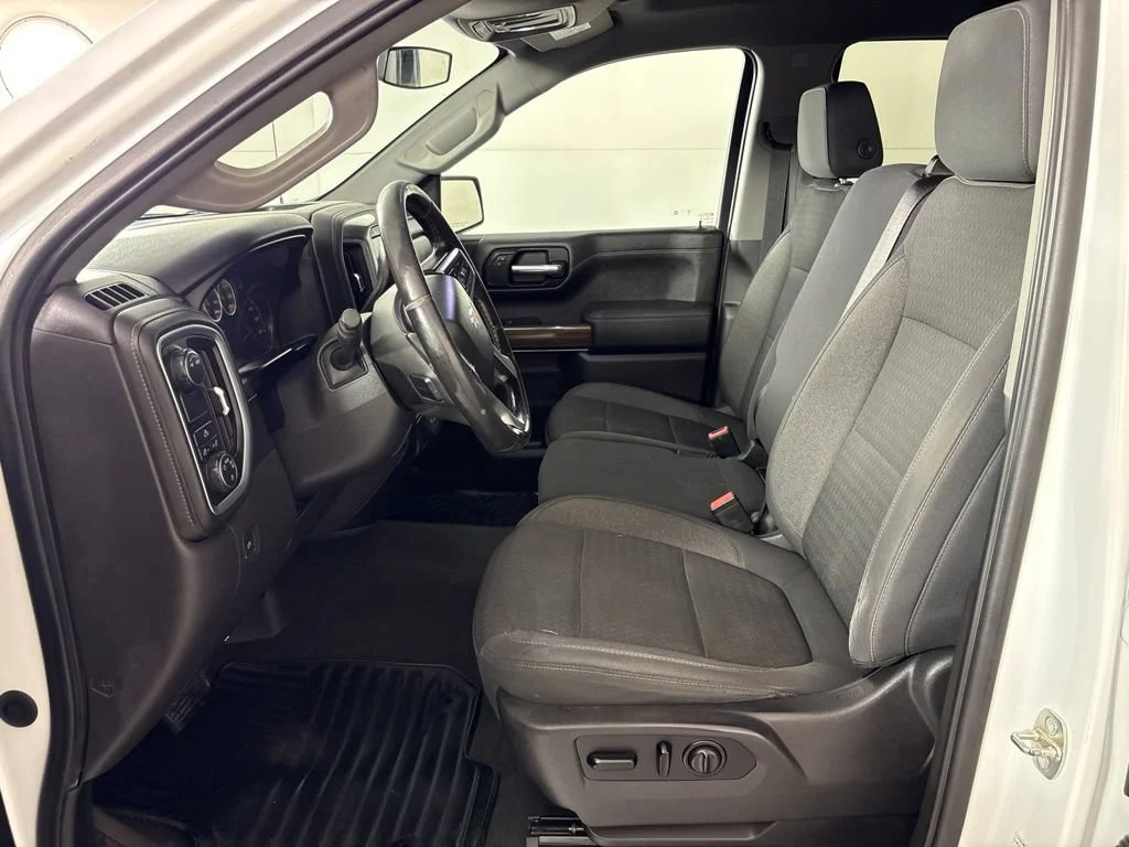 Certified Used 2020 SUMMIT WHITE Chevrolet LT image 28