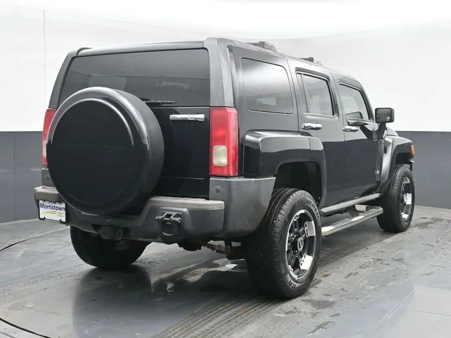 Used 2008 Black Hummer Luxury image 13