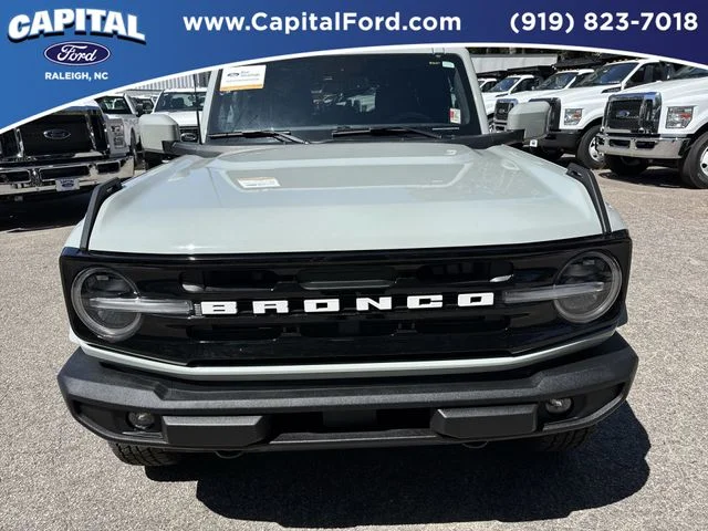 Used 2023 Gray Ford Outer Banks image 10