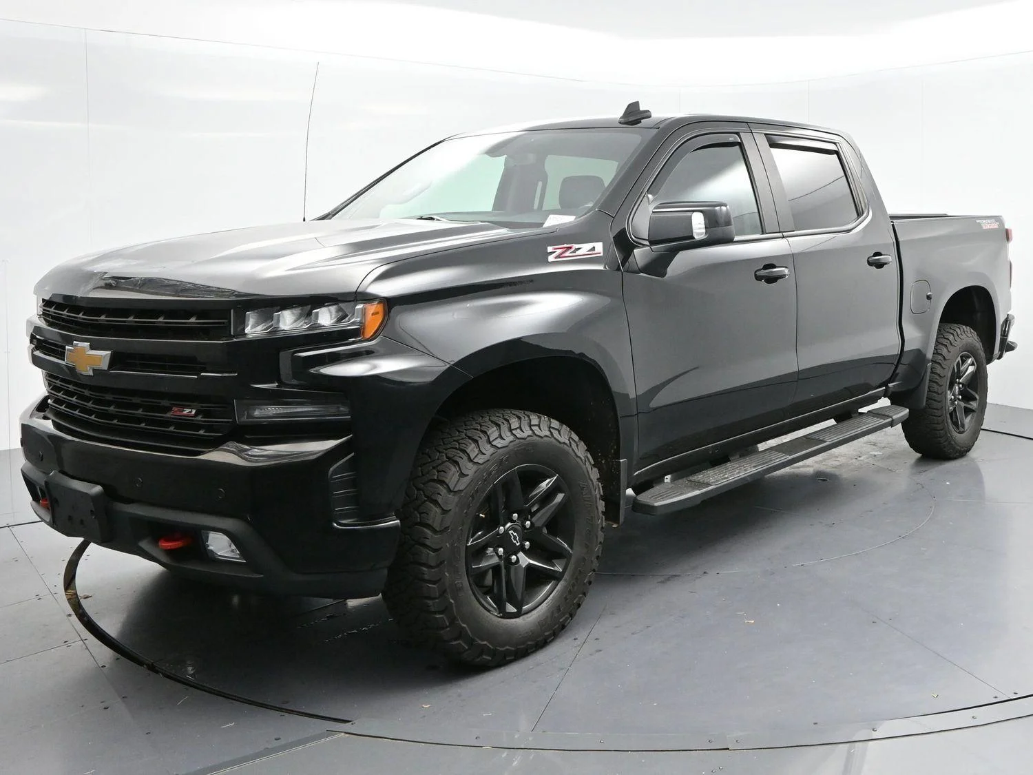 Used 2020 Black Chevrolet LT Trail Boss image 3