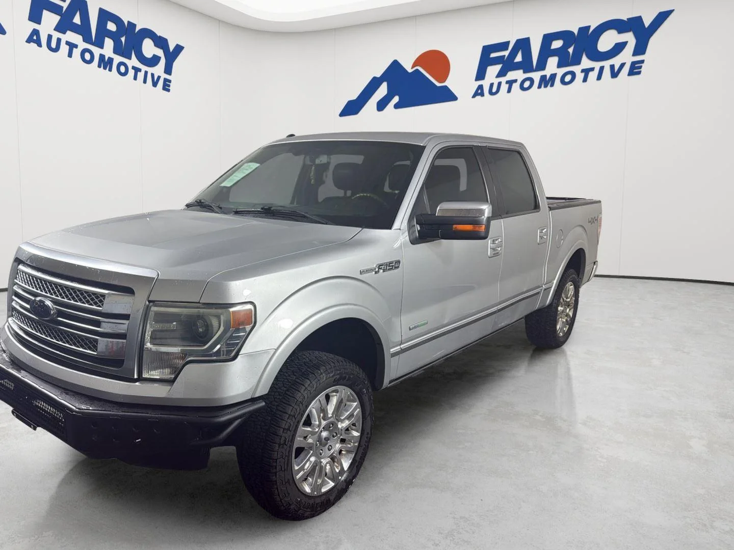 Used 2013 Ingot Silver Metallic Ford Platinum image 2