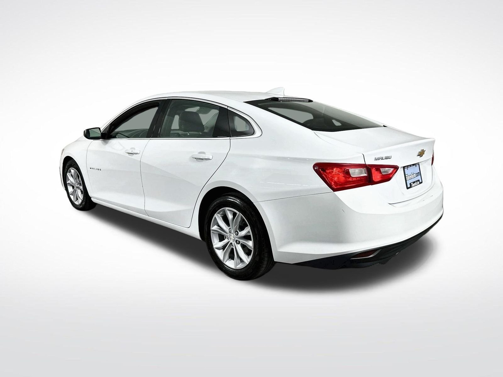 Used 2023 Summit White Chevrolet LT image 5