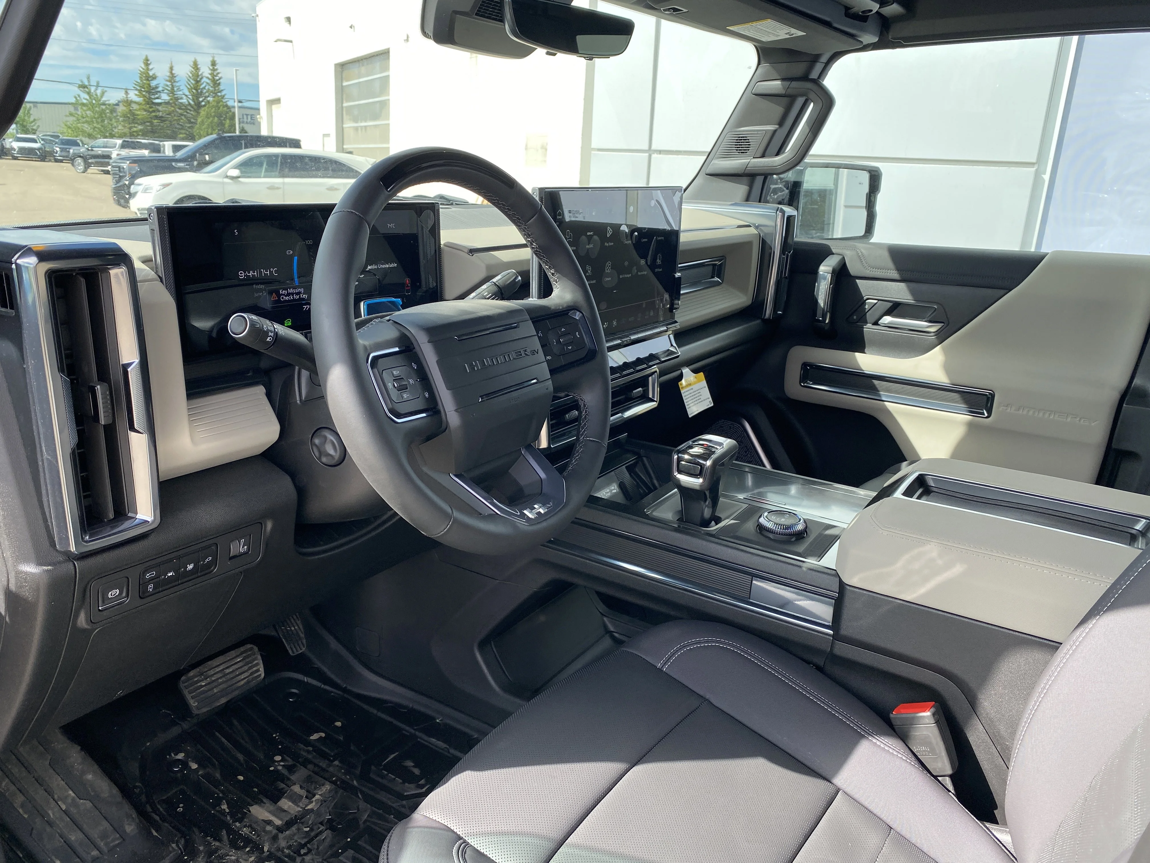New 2026 INTERSTELLAR WHITE GMC 2X image 14
