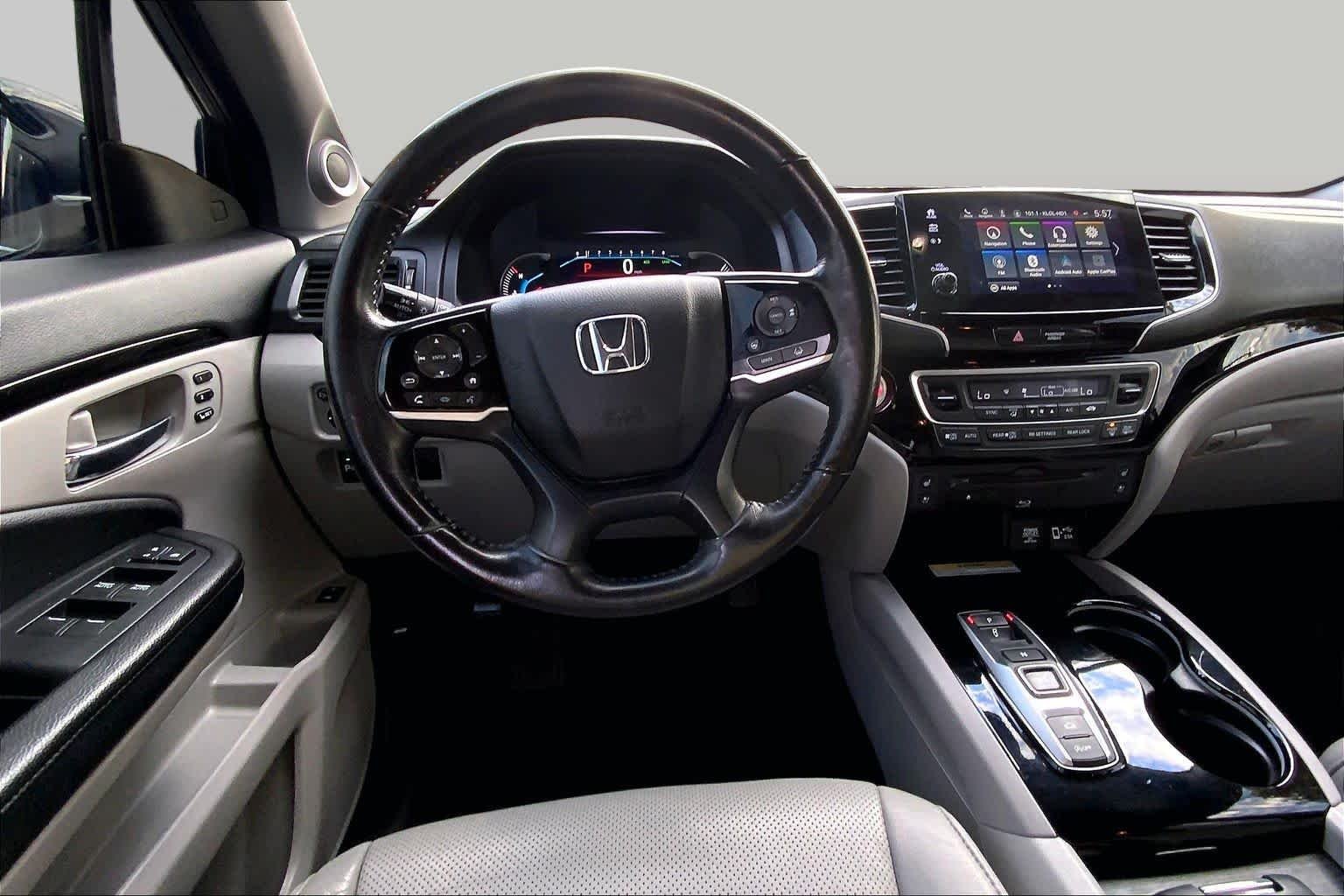 Used 2020 Lunar Silver Metallic Honda Elite image 6