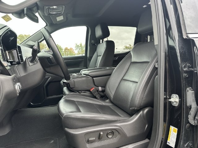Used 2025 Black GMC SLT image 21