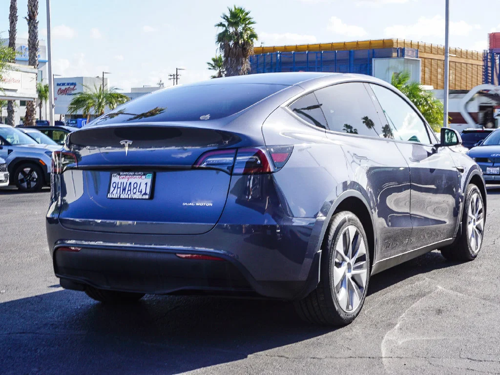 Used 2023 Gray Tesla Standard Range image 7