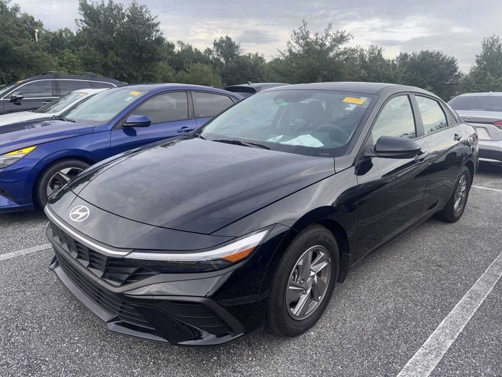 2024 Hyundai Elantra 2.0 SE IVT's photo