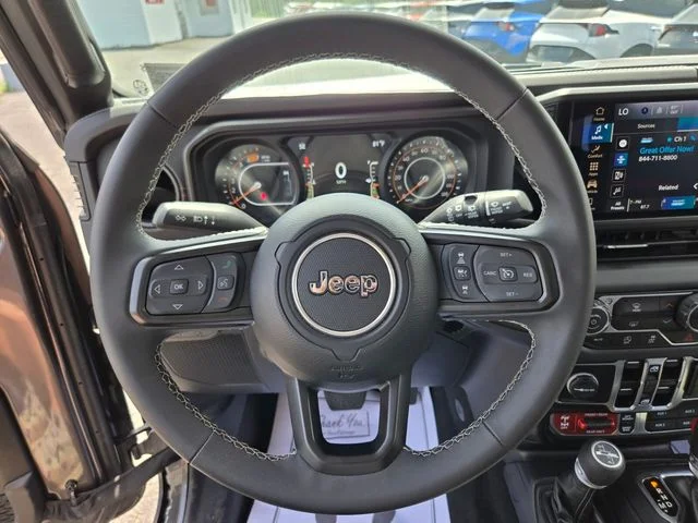 Used 2025 Gray Jeep Rubicon image 31