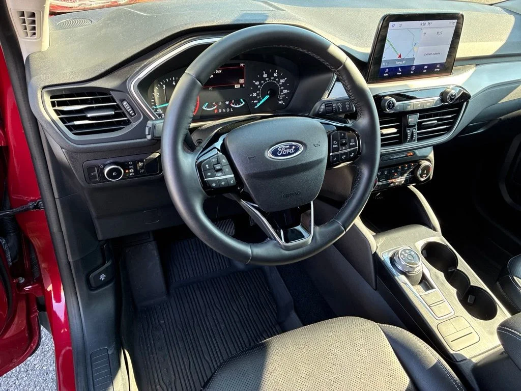 Used 2022 Red Ford SEL image 16