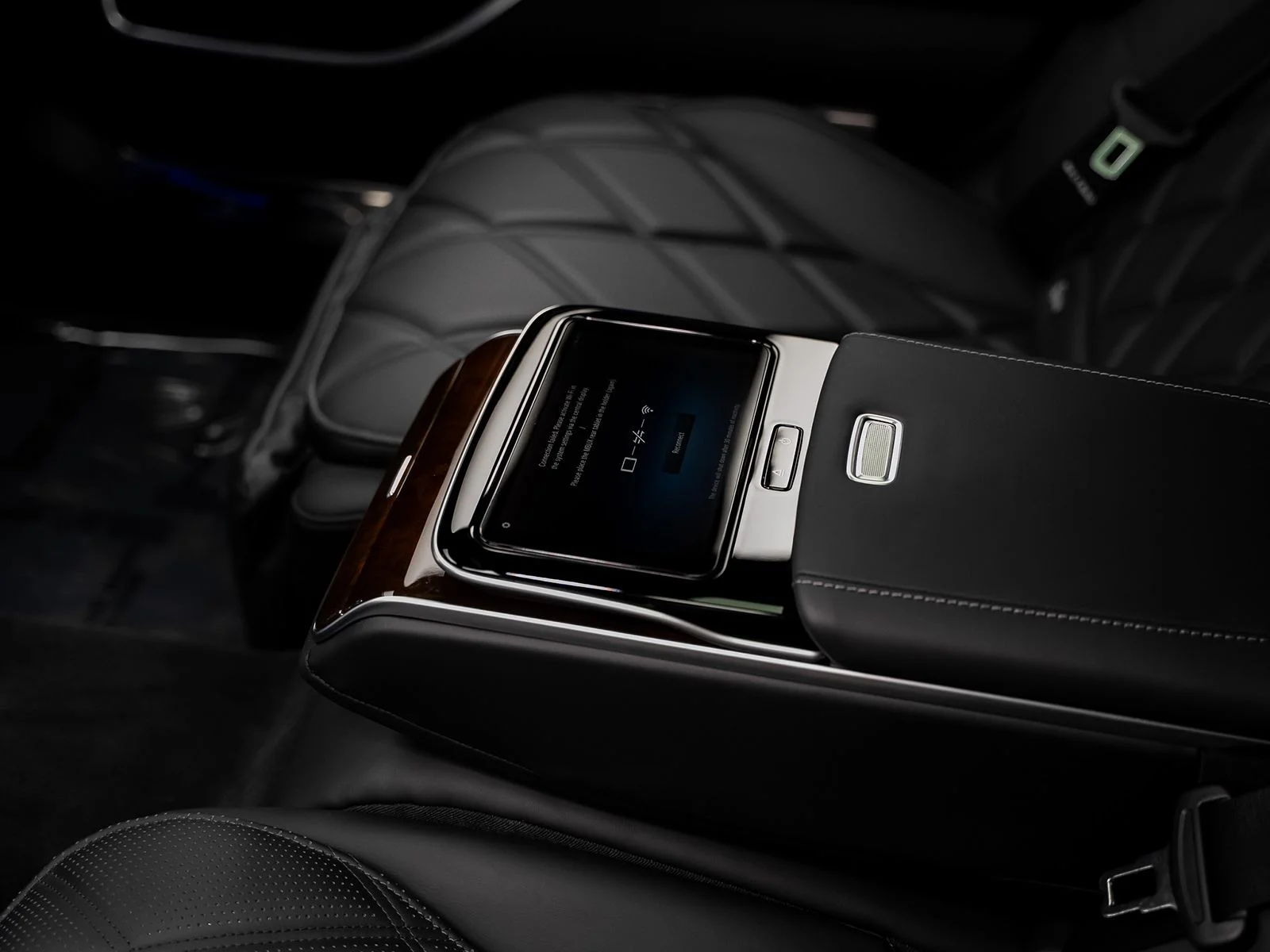 Used 2024 Black Mercedes-Benz Maybach S 580 image 43