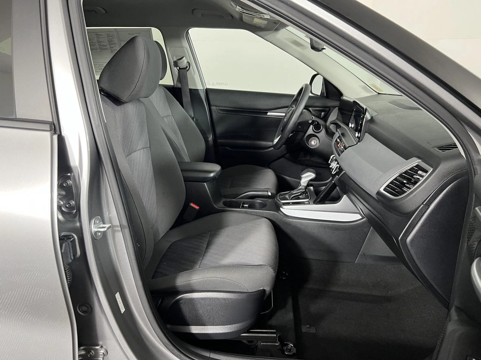 Used 2024 Steel Gray Kia LX image 10
