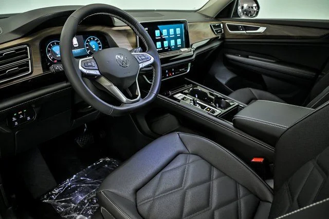 New 2026 Gray Volkswagen 2.0T SE w/Technology image 6