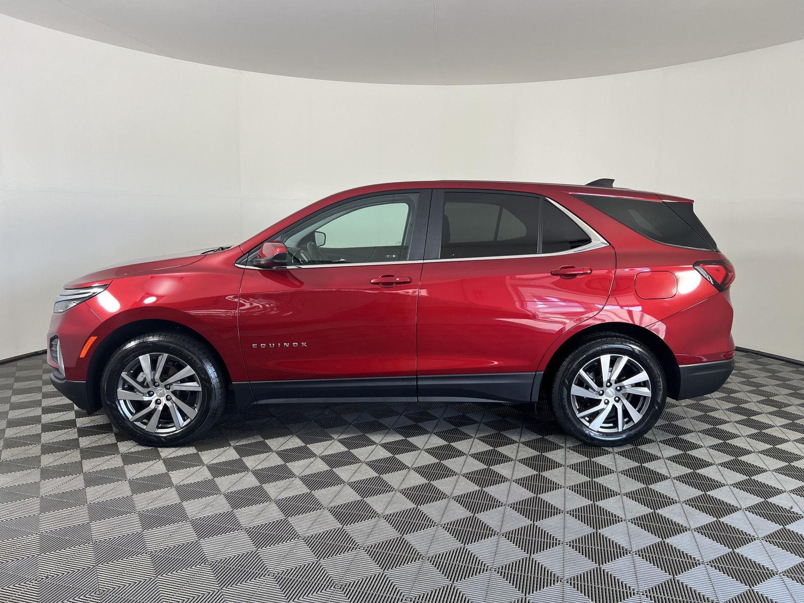 Used 2024 Radiant Red Tintcoat Chevrolet LT image 27