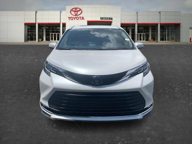 Certified Used 2023 WIND CHILL PEARL* Toyota  image 2