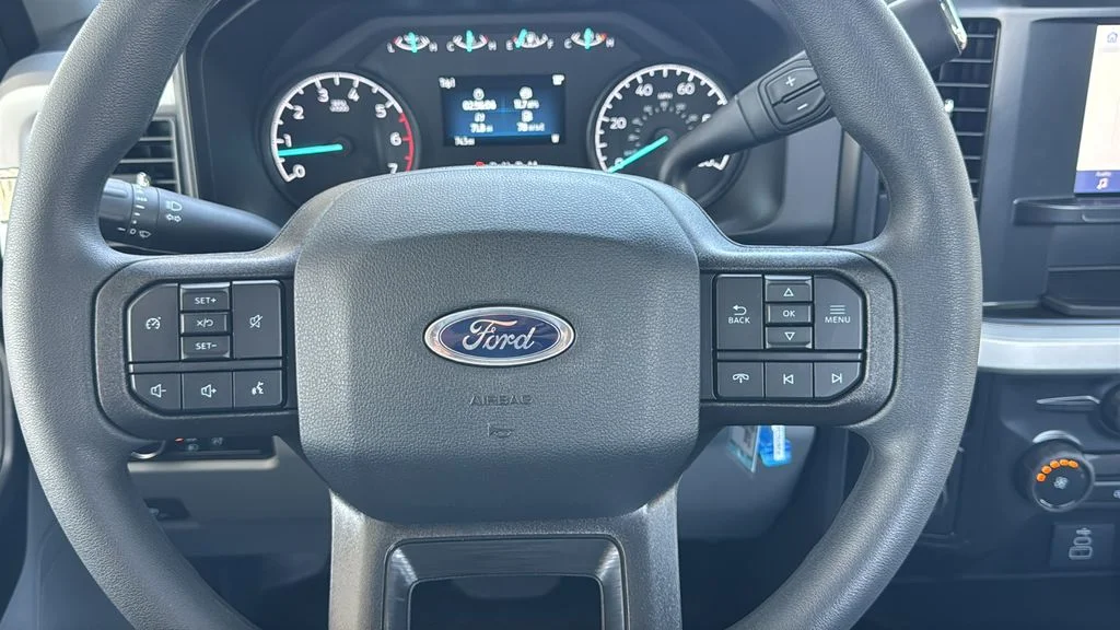 New 2026 Oxford White Ford F-250® XL image 13