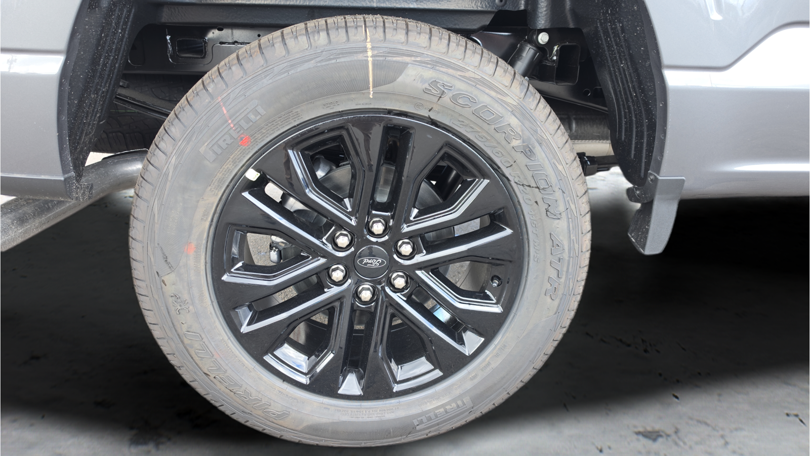 New 2026 Carbonized Gray Metallic Ford XLT image 20