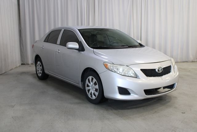 Used 2009 Silver Toyota LE image 21