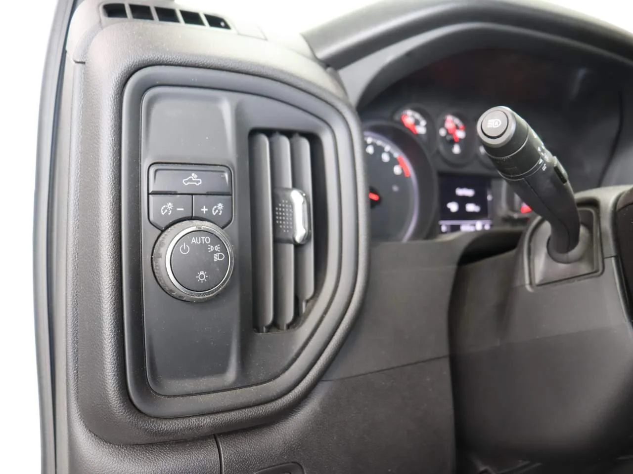 2026 Chevrolet Silverado 1500 Custom - Photo 14
