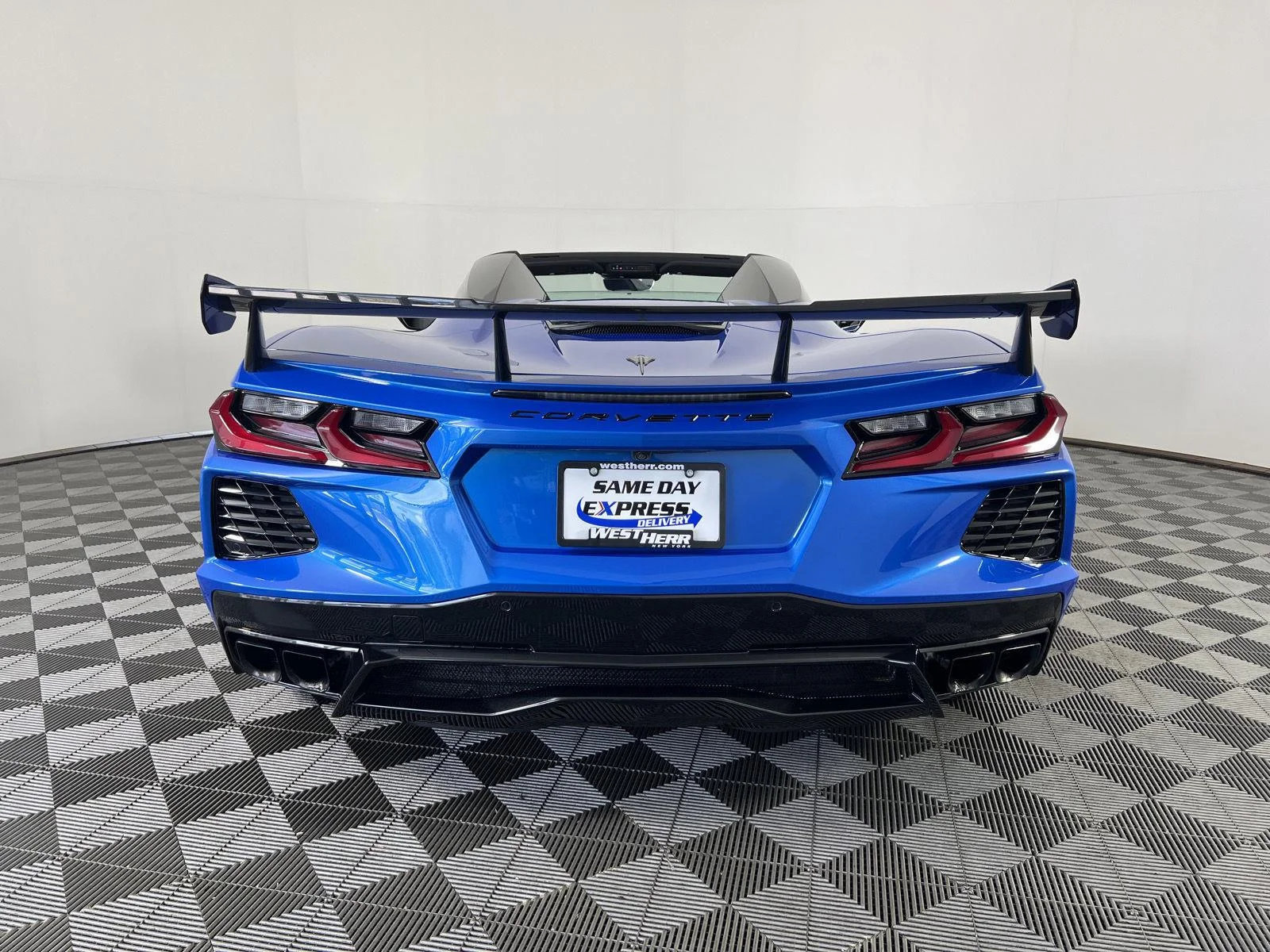 Used 2025 Riptide Blue Metallic Chevrolet 2LT image 23