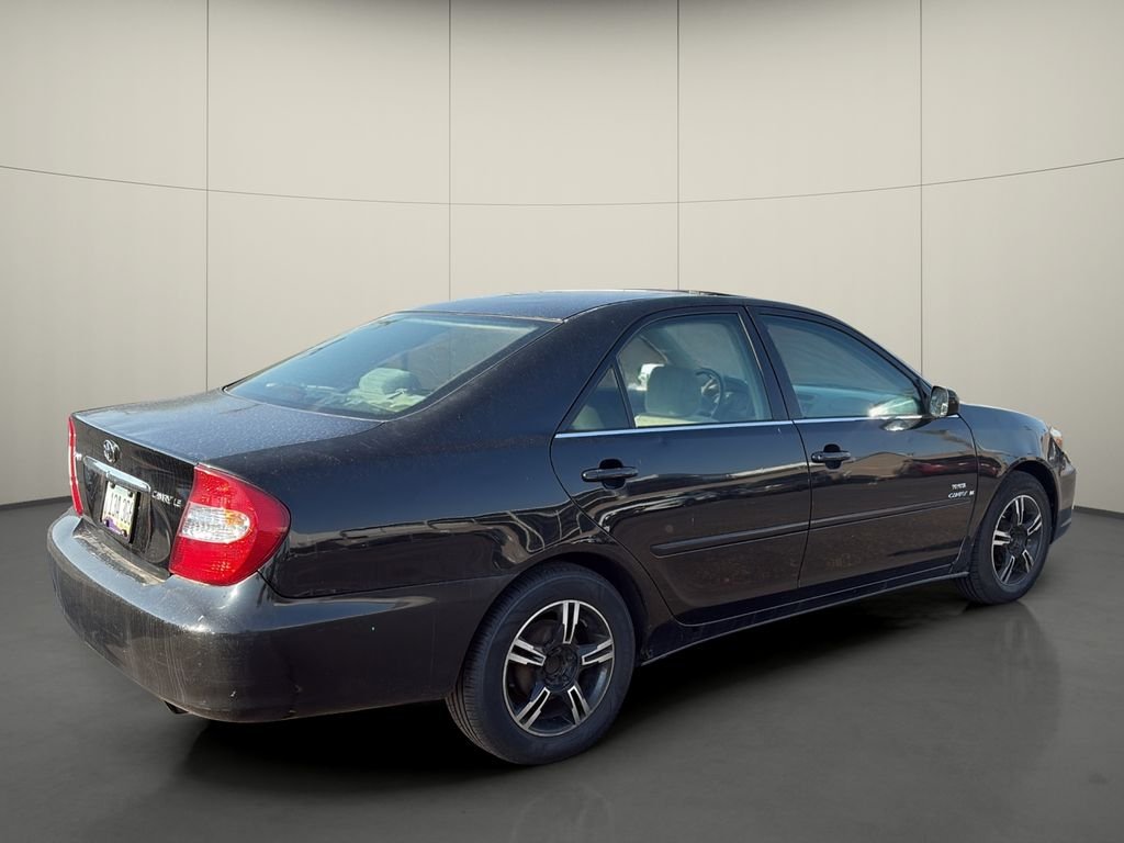 Used 2004 Black Toyota LE image 7