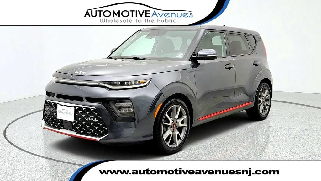 Used 2022 Gravity Gray Kia Turbo DCT image 1