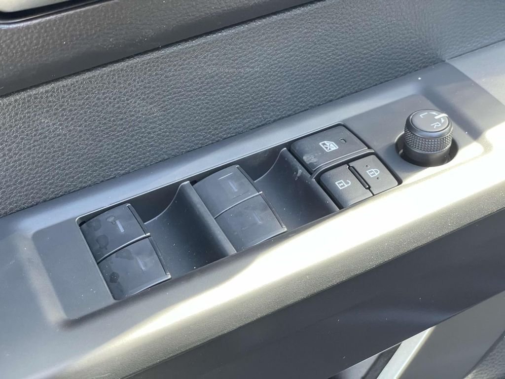 2025 Toyota Tundra SR5 - Photo 22