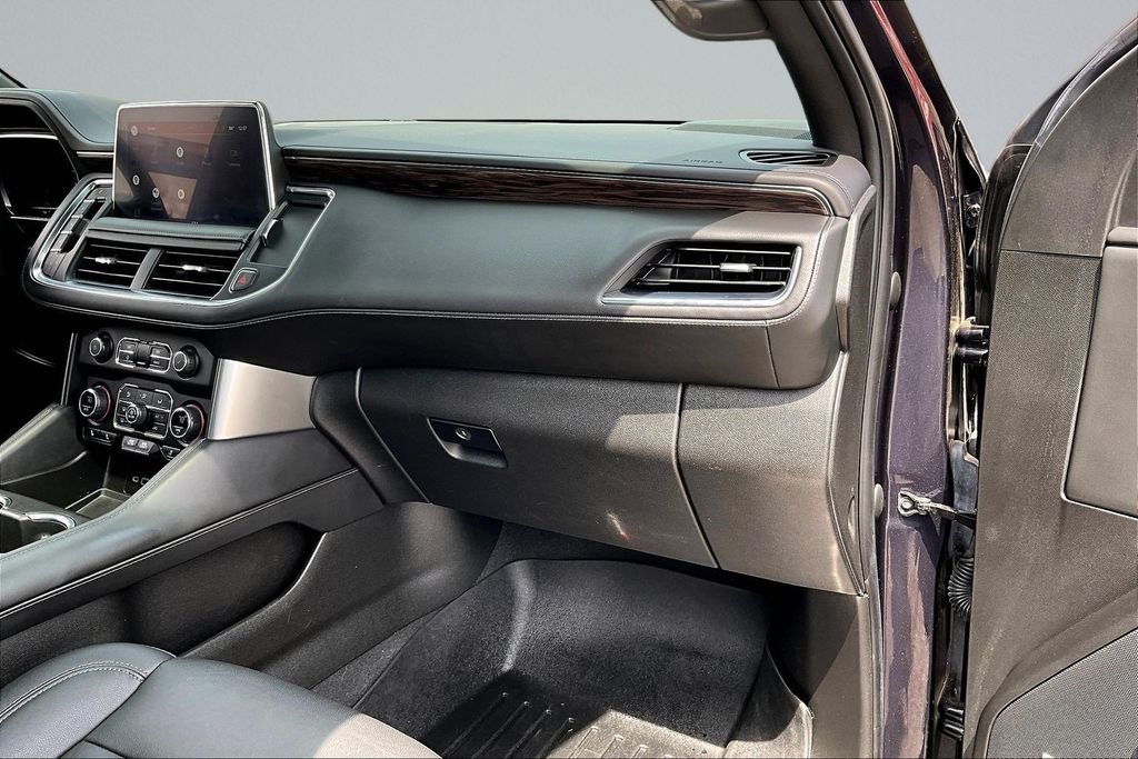 Used 2022 Gray Chevrolet Z71 image 13