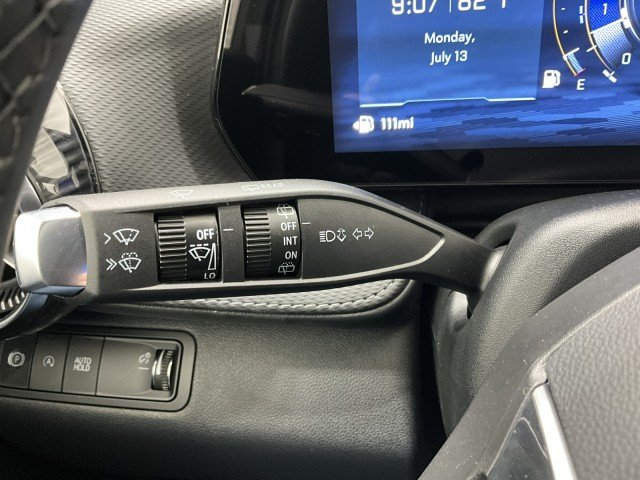 New 2027 Summit White Chevrolet LT image 29