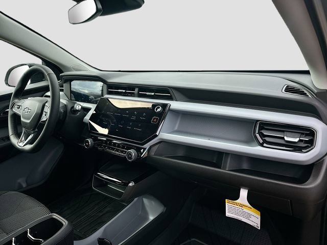 New 2027 Sterling Grey Metallic Chevrolet LT image 30