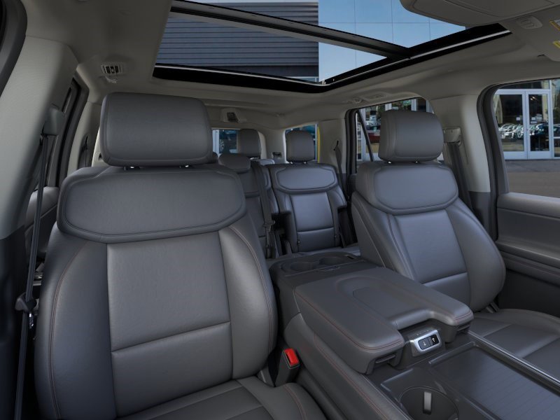 New 2025 Oxford White Ford Active image 11
