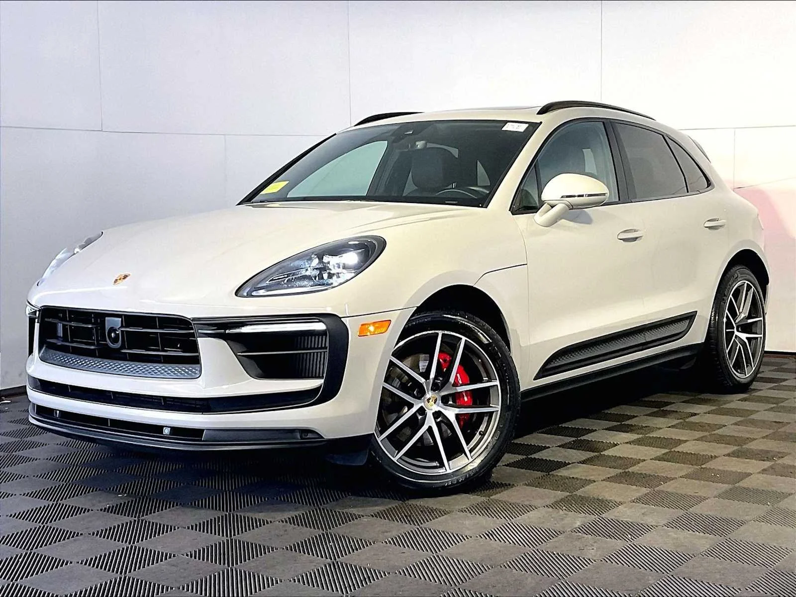 2023 Porsche Macan S