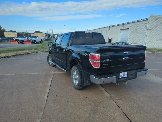 Used 2013 Black Ford XLT image 3